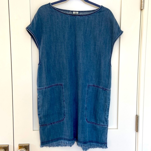 H&M Dresses & Skirts - H&M Comfortable Denim Sleeveless Dress